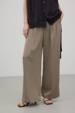 サテンワイドパンツ