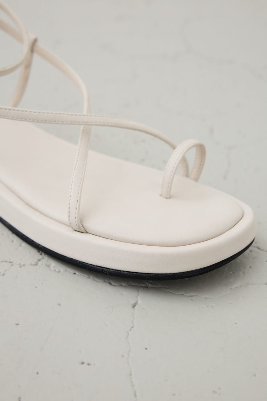 ナローストラップトングサンダル WHT M