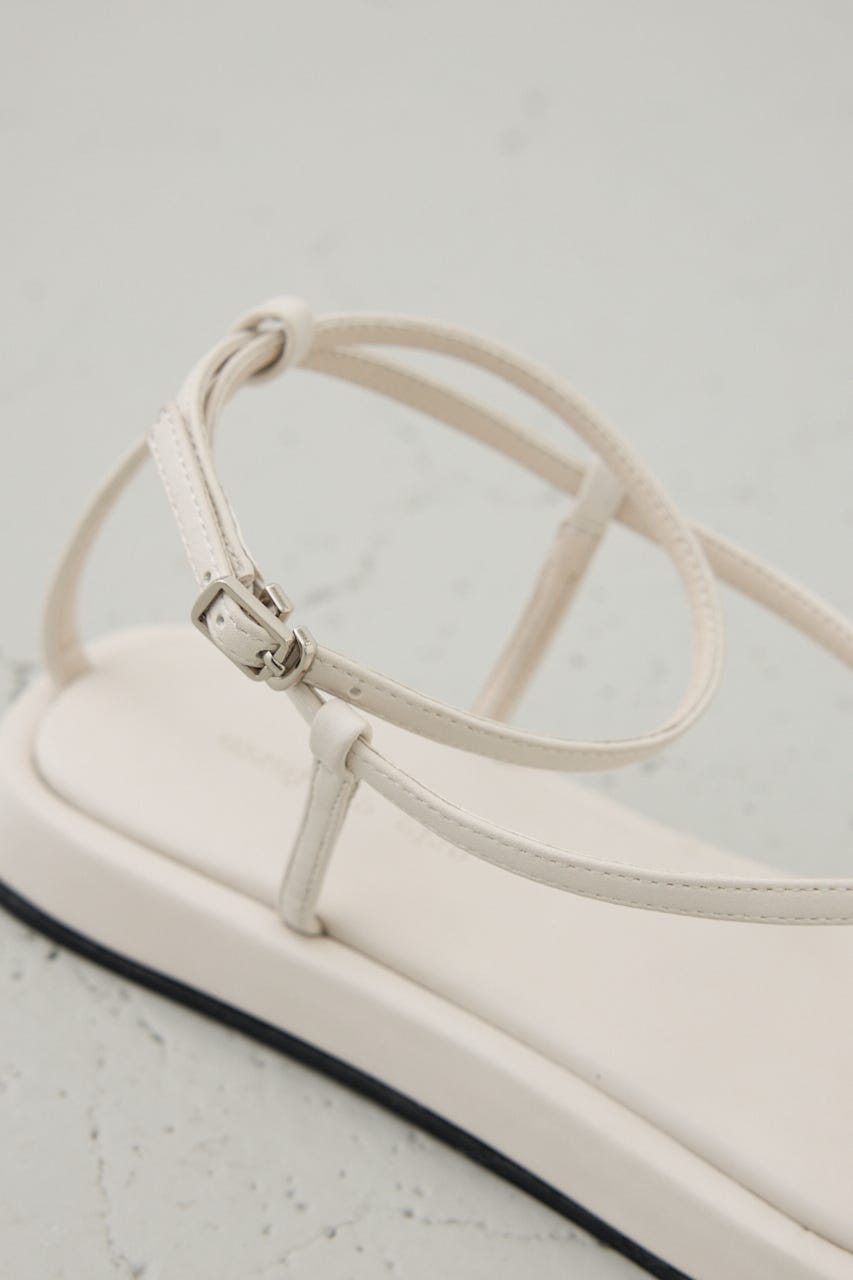 ナローストラップトングサンダル WHT M