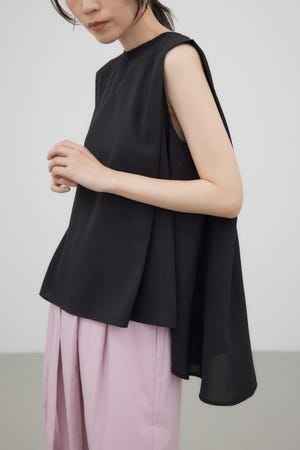 ショルダータックフレアープルオーバー