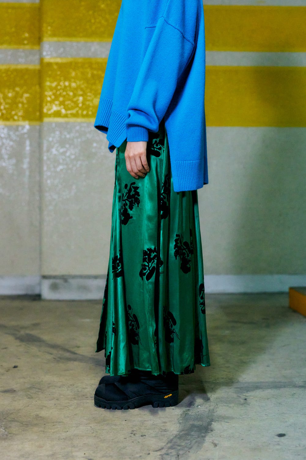RANDOM‐SLIT SKIRT GRN 38