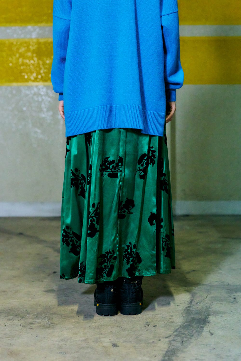 RANDOM‐SLIT SKIRT GRN 38
