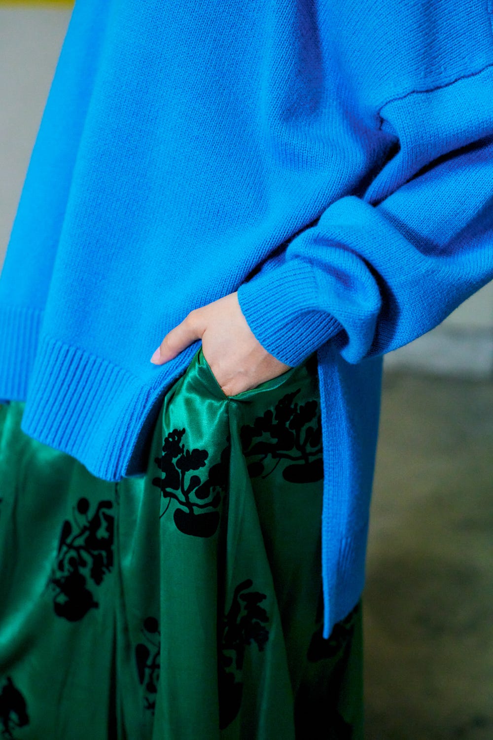 RANDOM‐SLIT SKIRT GRN 38