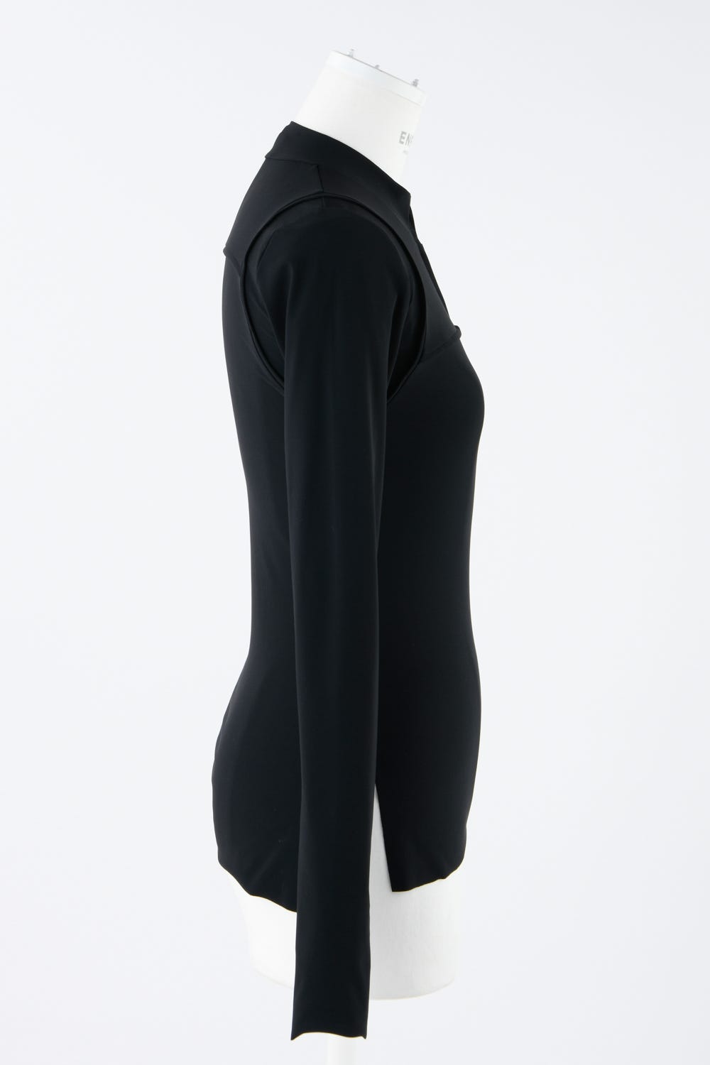 HALF-ZIP LONG-SLEEVE-T-SHIRT BLK 38