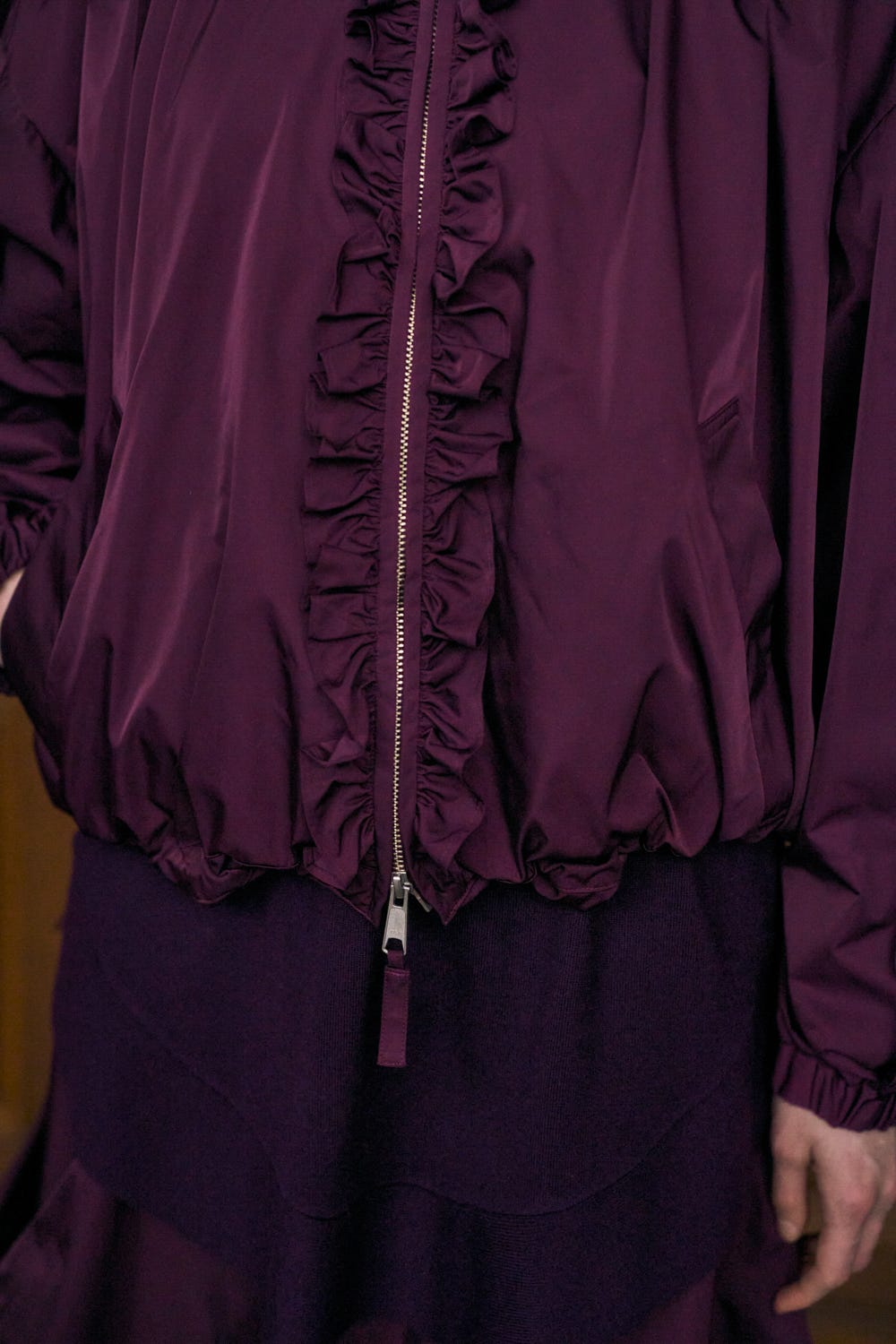 pellicule ribbon gather lib blouson フリル Gathered frill short jacket (gray)