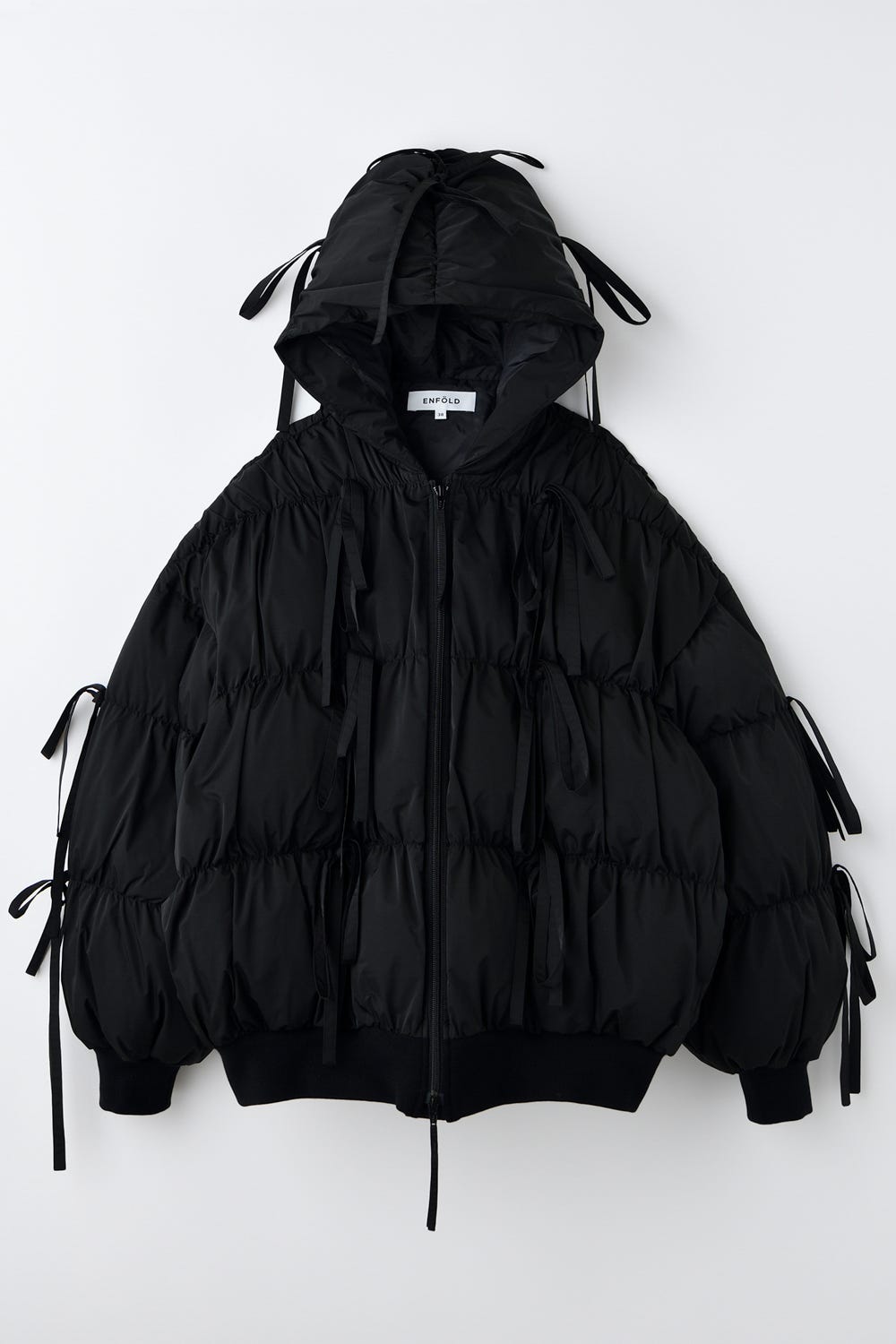 ENFOLD ブラック ダウンジャケット　36 RIBBON DOWN-JAKET｜36｜BLK｜COAT｜|ENFÖLD OFFICIAL ONLINE