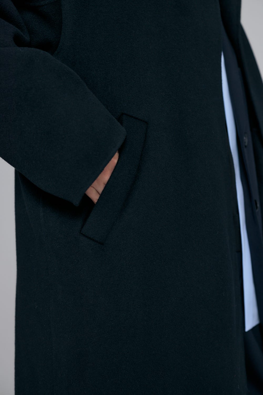 NO-COLLAR FLARE COAT BLK 36