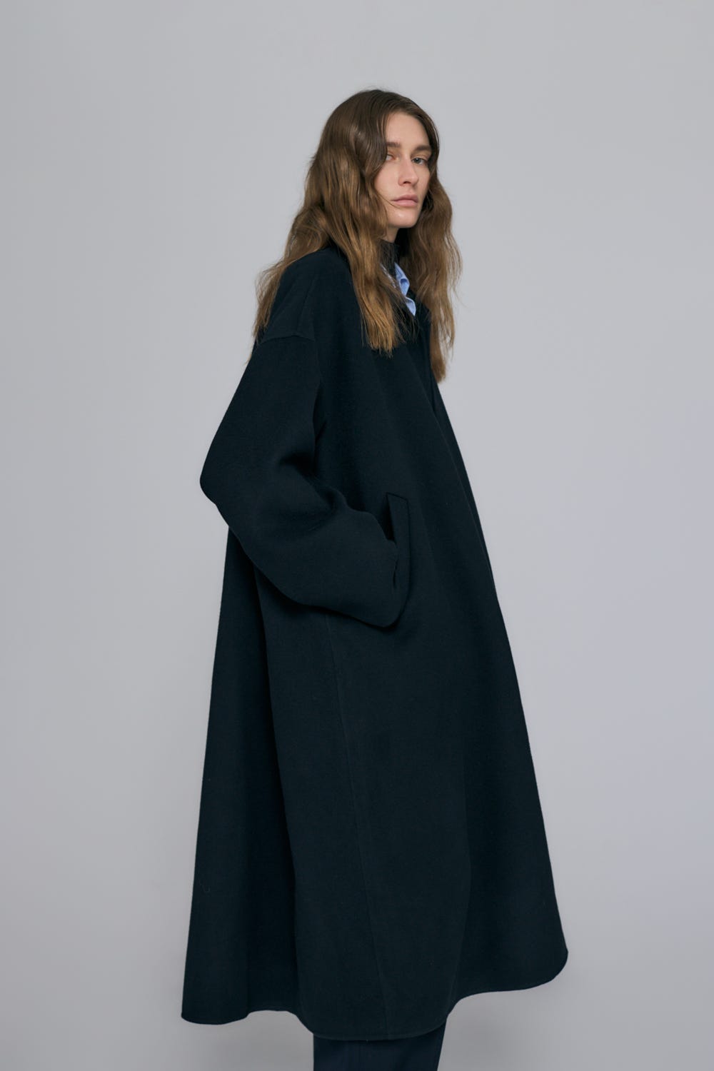 NO-COLLAR FLARE COAT BLK 36