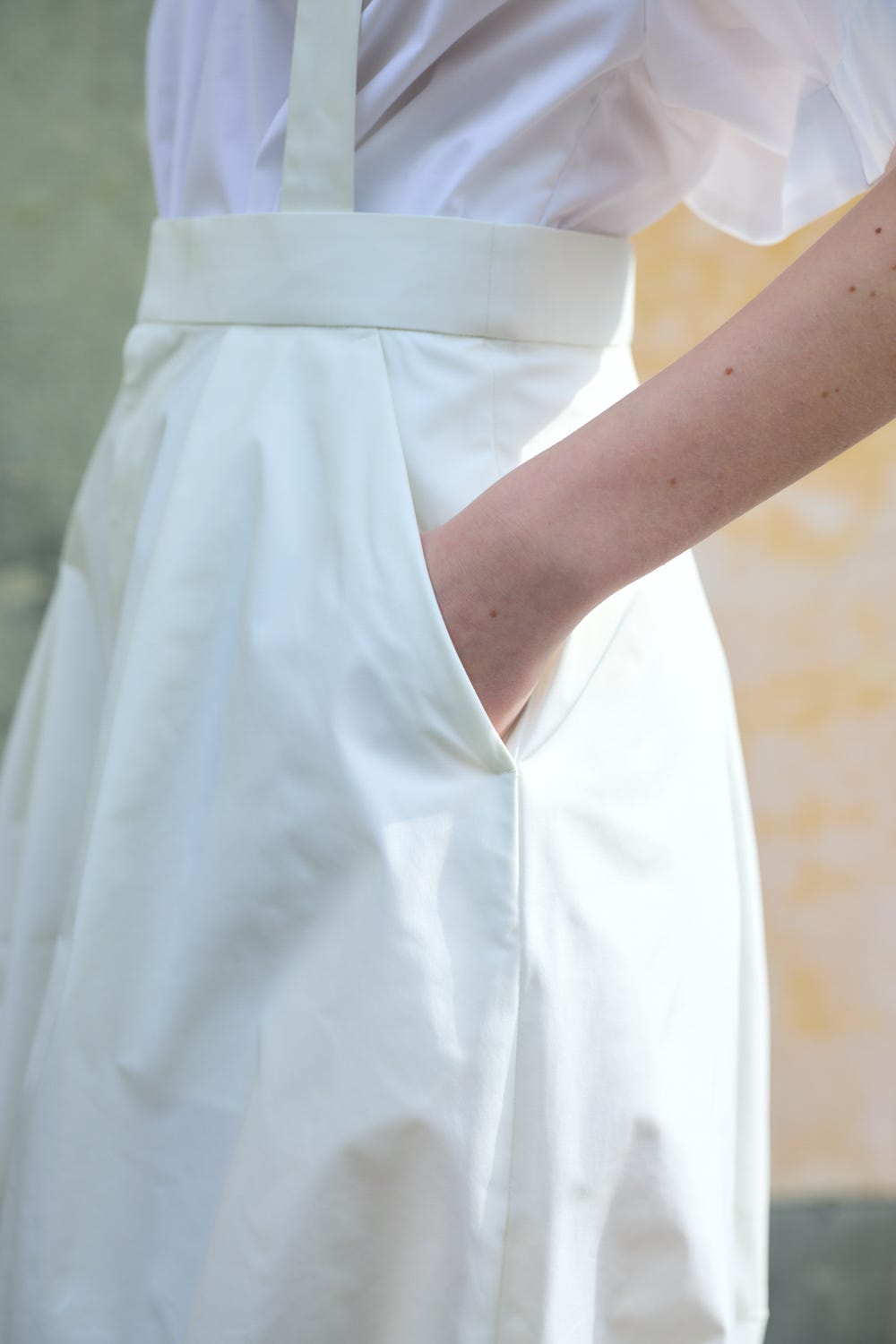 BERMUDA OVERALLS WHT 36