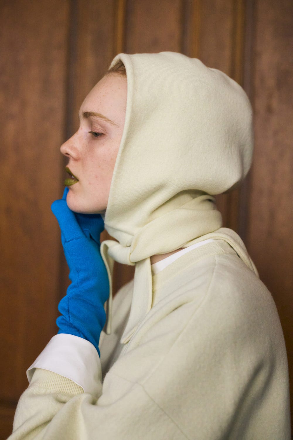 HOODIE MUFFLER ECRU 38