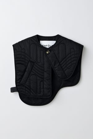 ENFOLD ASYMMETRY VEST ブラック Asymmetrical Black Linen Vest | Malaika New York