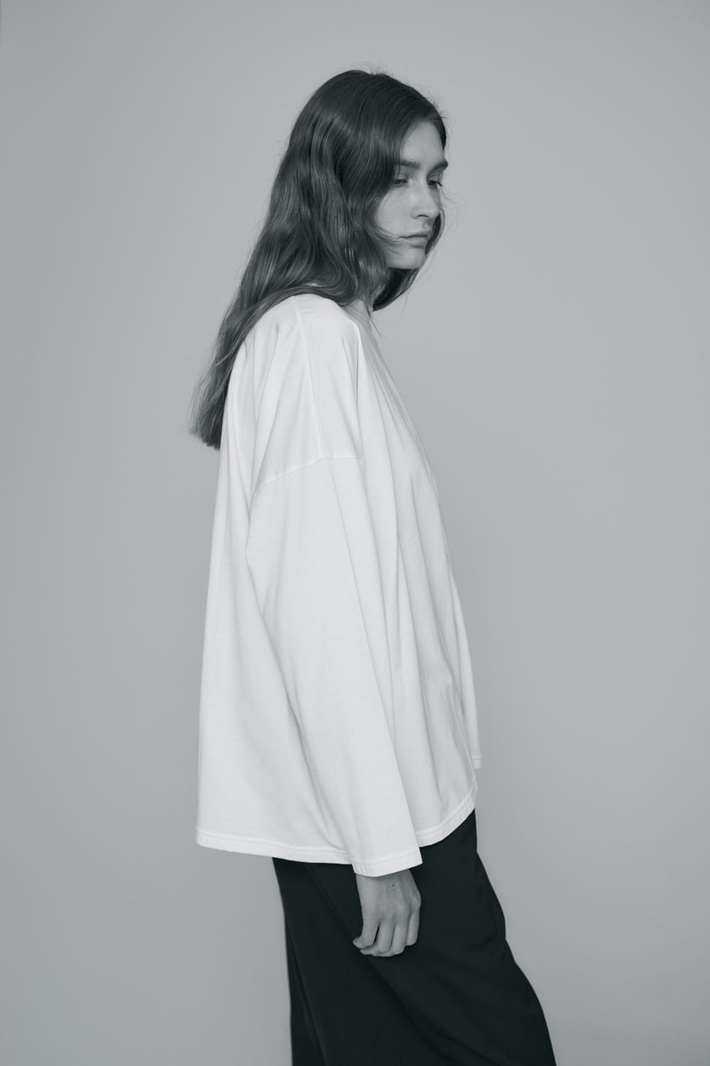 BOX LONG-SLEEVE T-SHIRT WHT 38