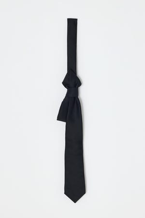 TIE RIBBON NECKLESS