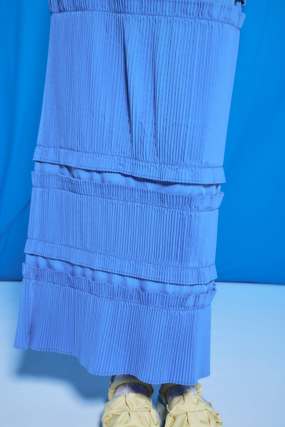 STRAIGHT PLEATS SKIRT SAX 38