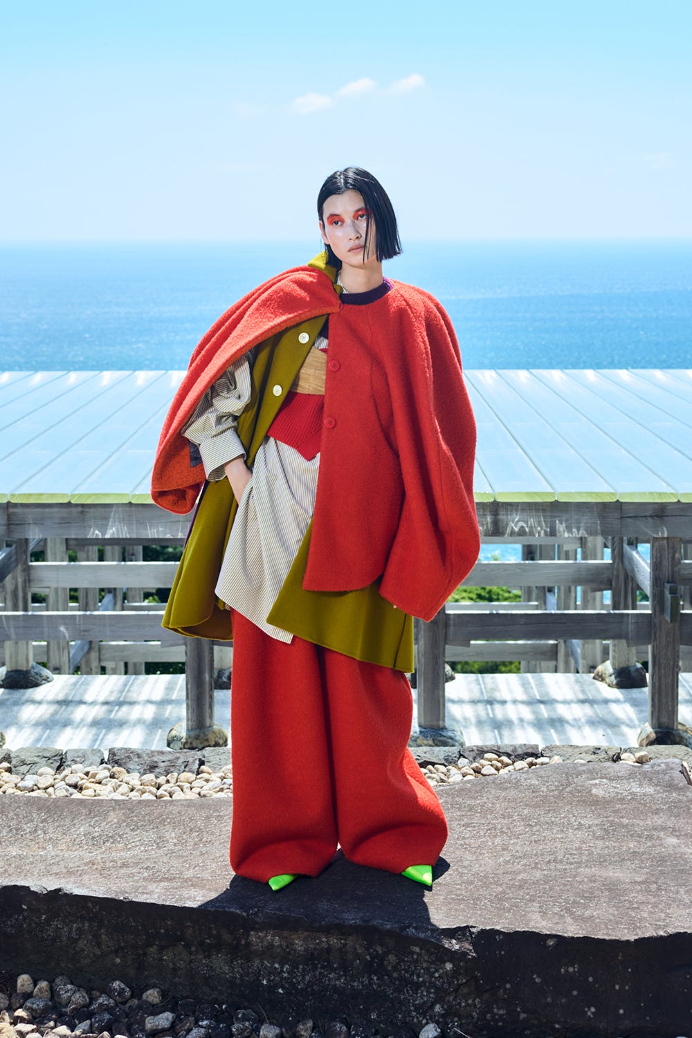 CIRCLE COAT RED 36