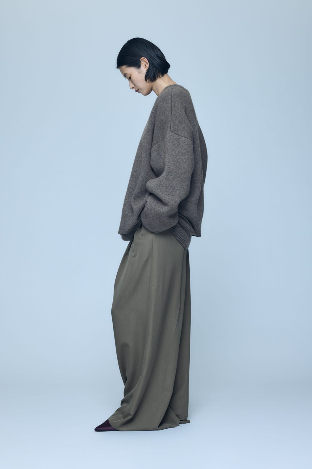 LOW-RISE WIDE TROUSERS M/BRN 38