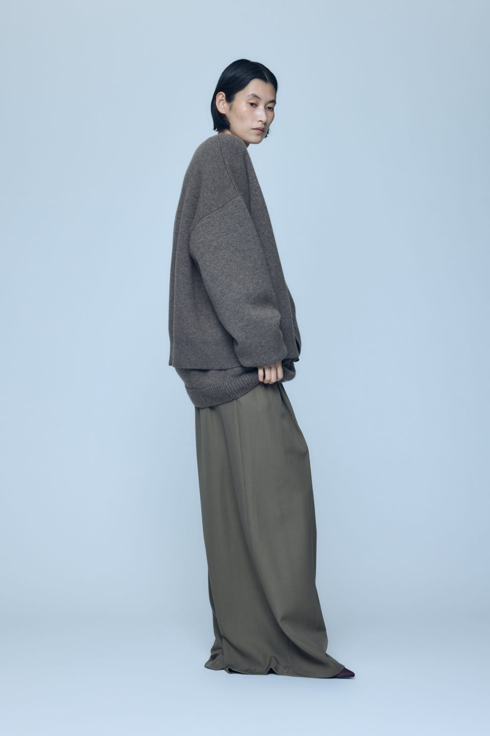 LOW-RISE WIDE TROUSERS M/BRN 38