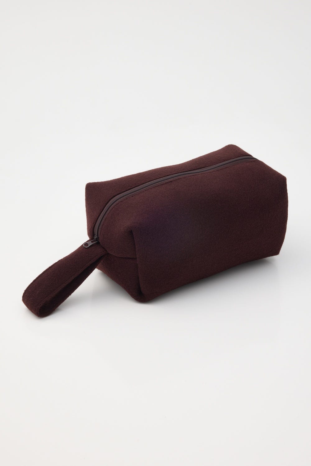 POUCH BRN 38