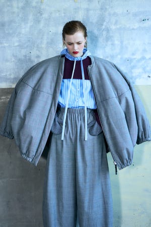 BALL BATTING COAT