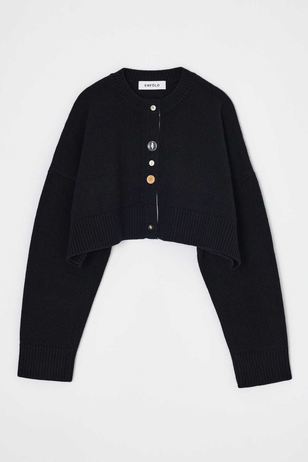 BUTTON CARDIGAN BLK 38