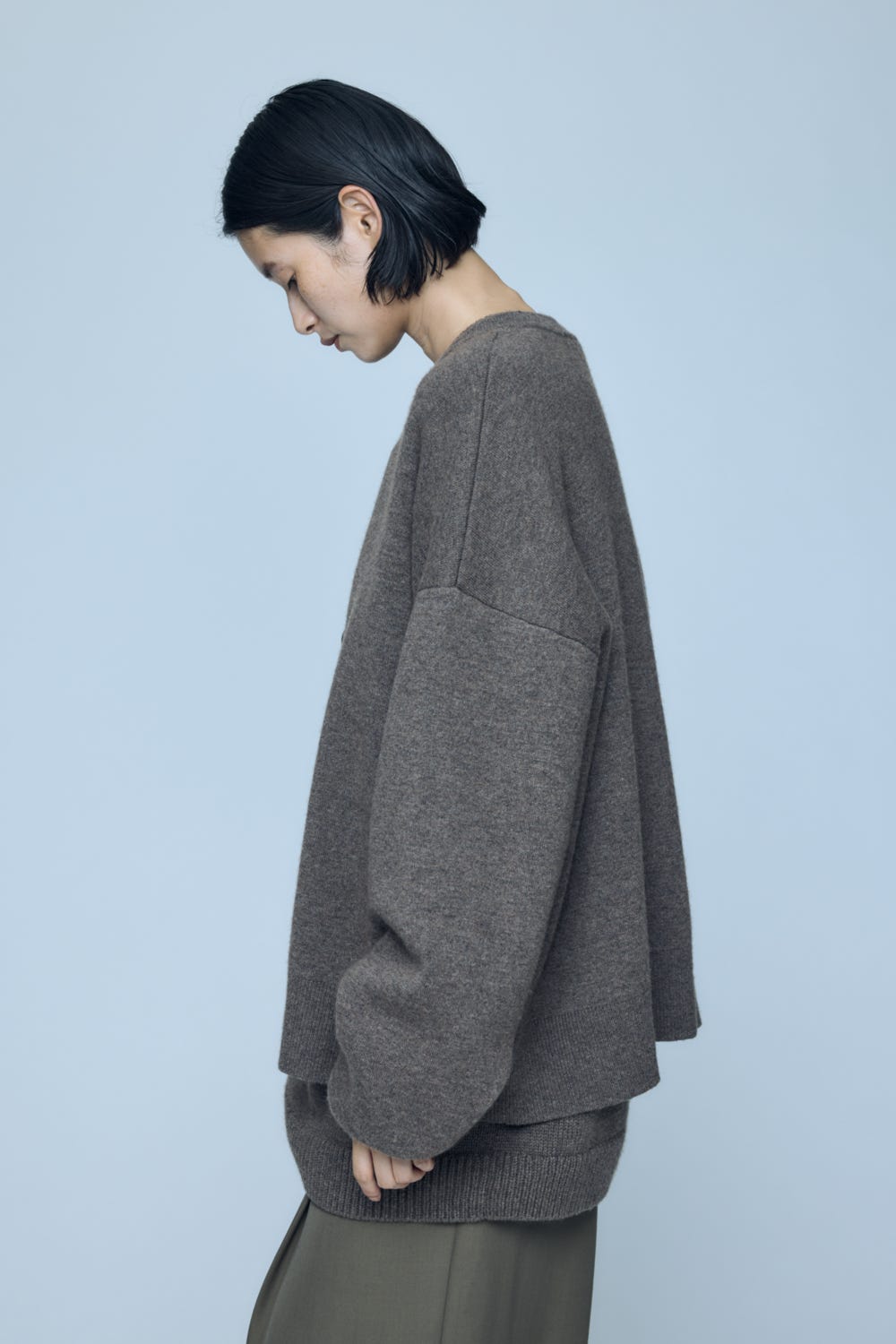 CREW-NECK CARDIGAN M/BRN 38