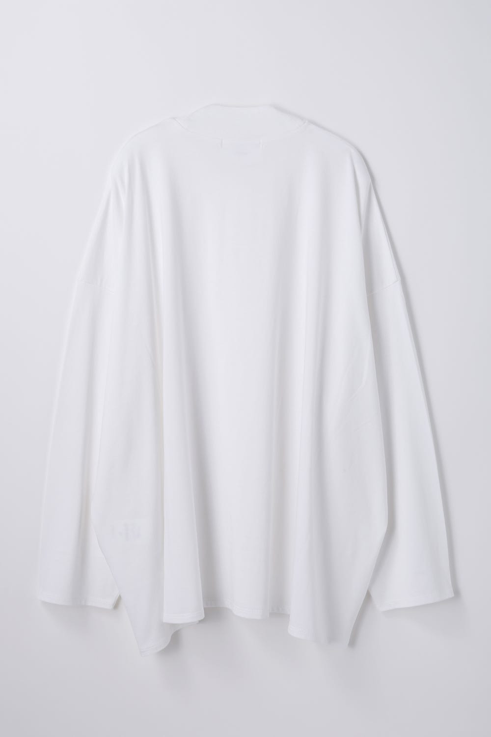 HIGH-NECK BOX LONG-SLEEVE T-SHIRT WHT 38