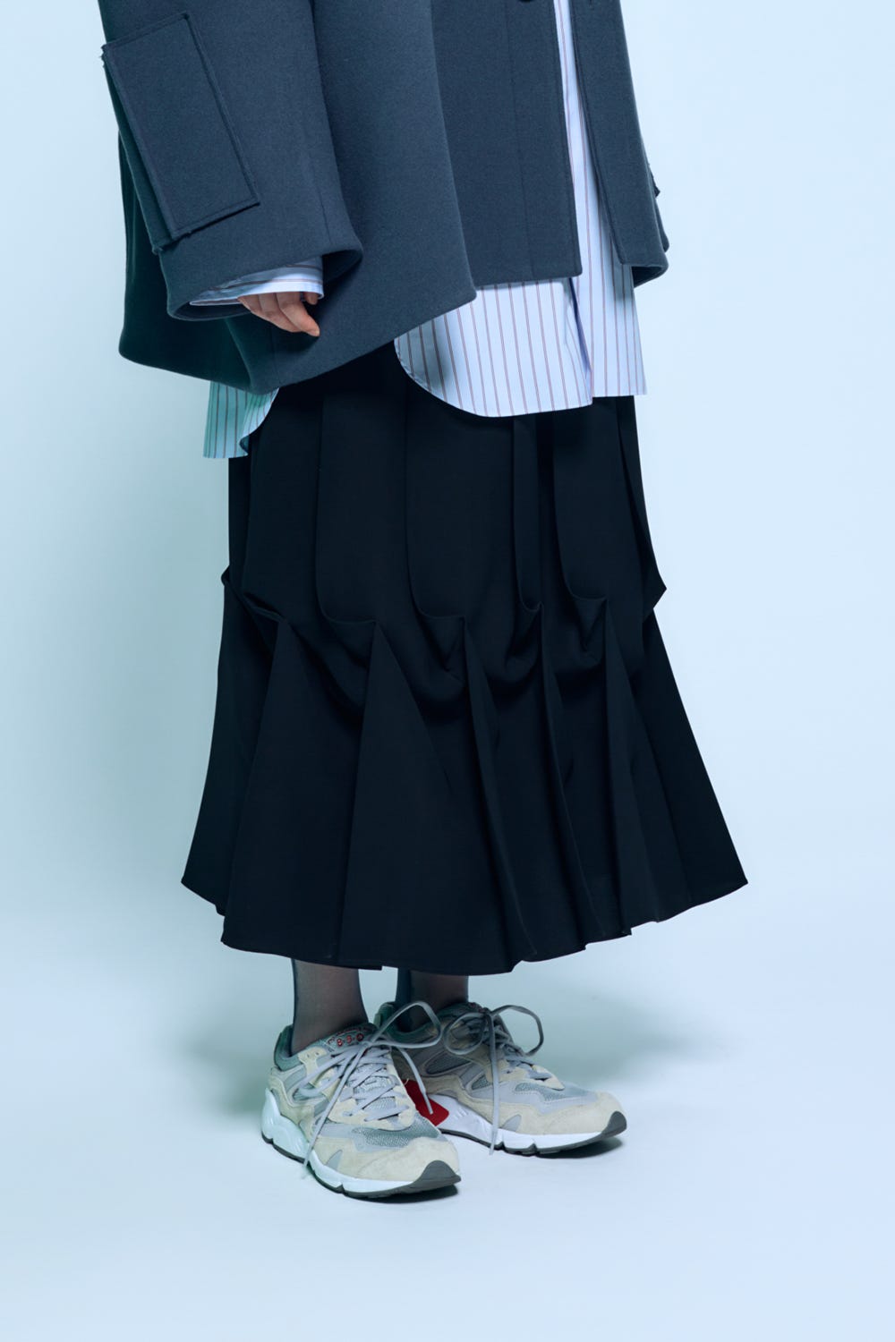 DRAPE-HEM SKIRT BLK 38