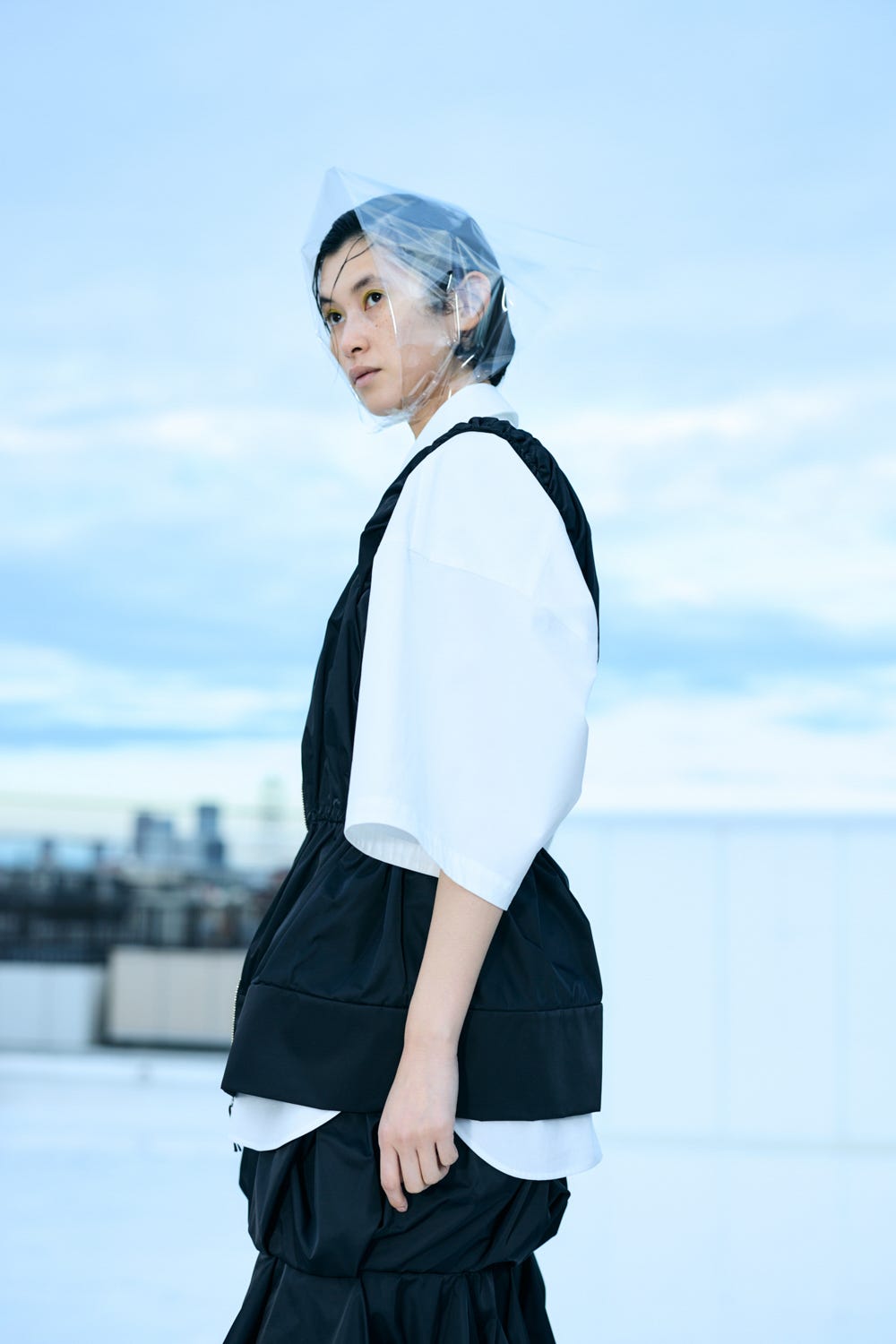 GATHER SHAPE VEST BLK 38