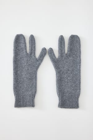 THREE-FINGER　GLOVES