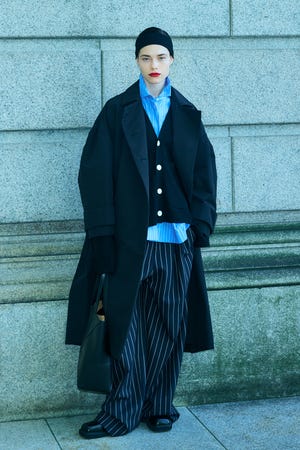 SOUTIEN-COLLAR FLARE COAT