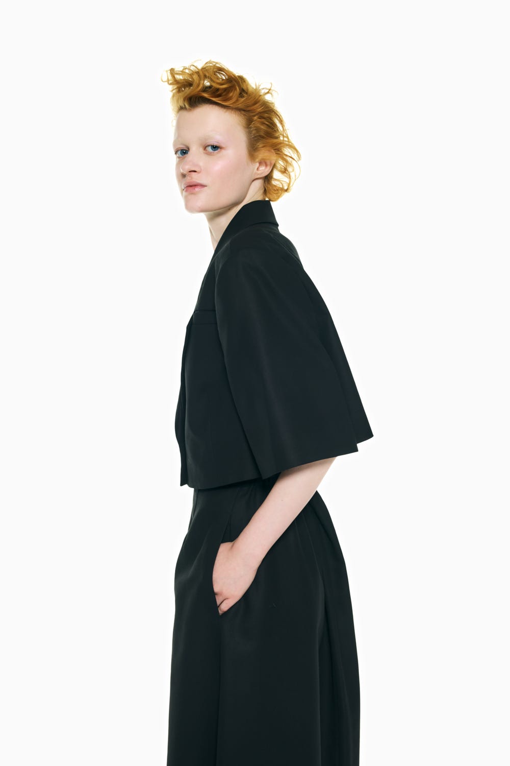 HALF-SLEEVES JACKET BLK 38