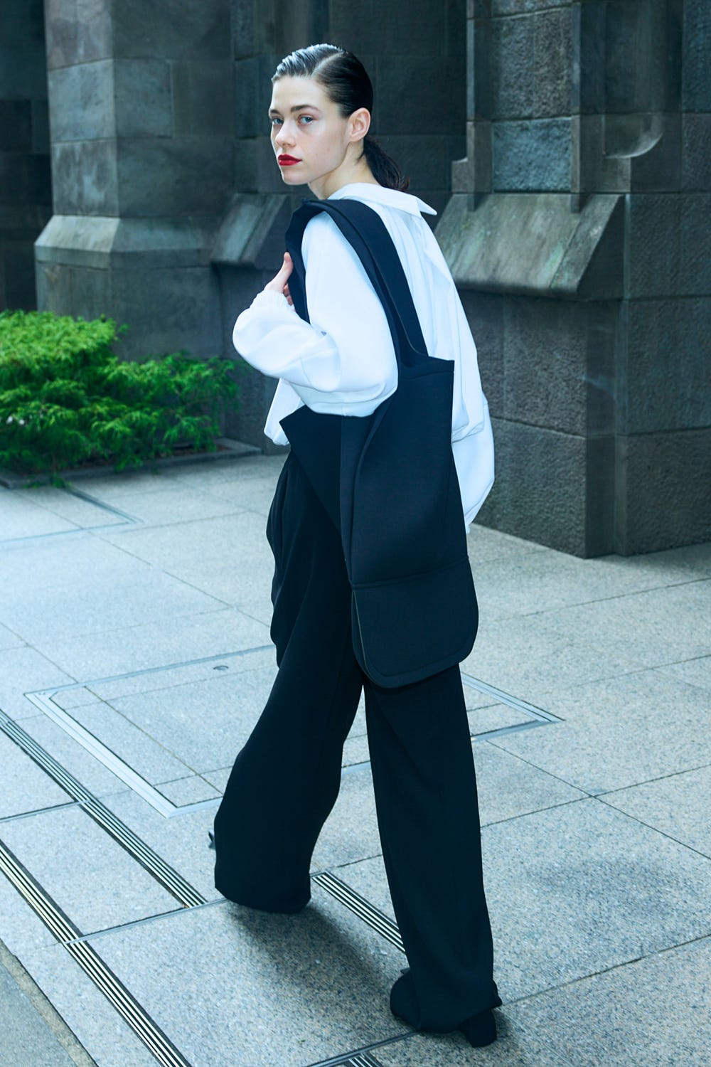 CENTER-PRESS STRAIGHT-PANTS BLK 38