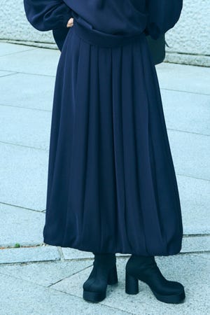 COCOON PLEATS-SKIRT