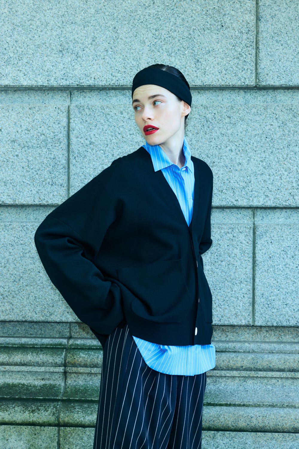 BOX WIDE-CARDIGAN BLK 38