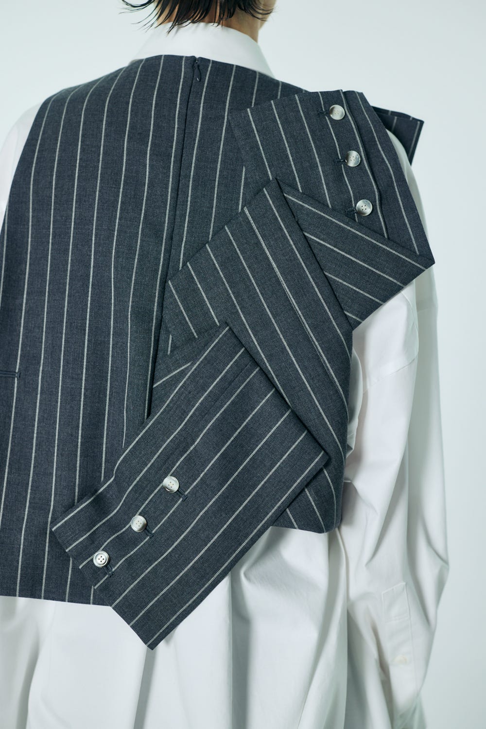 SUIT-SLEEVES VEST C.GRY 38