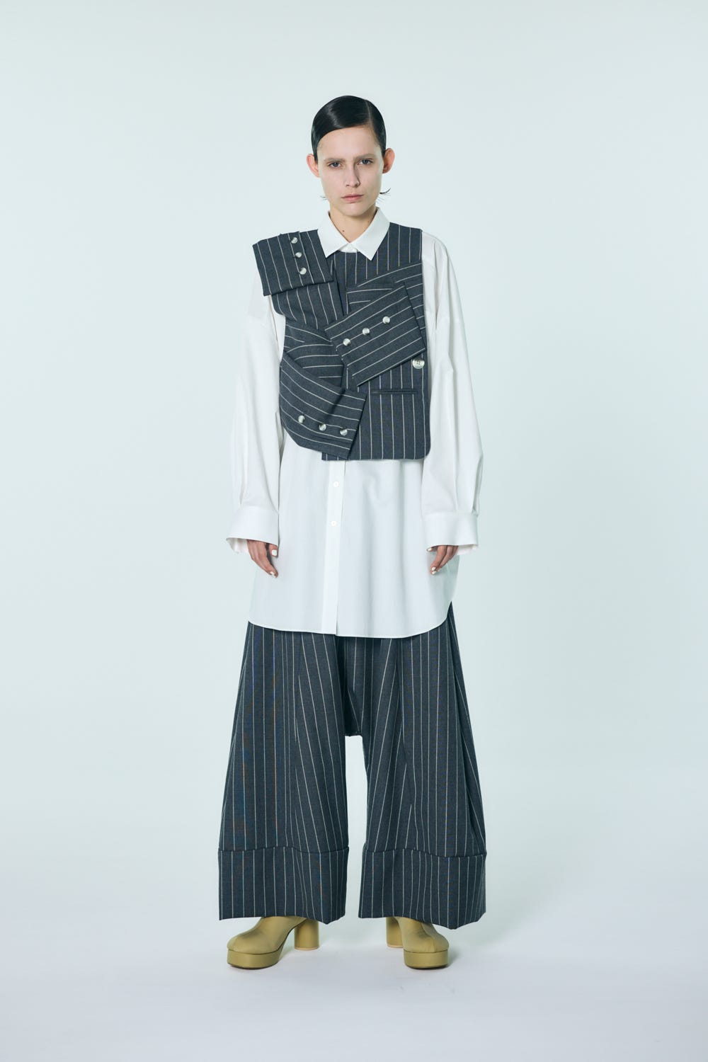 SUIT-SLEEVES VEST C.GRY 38