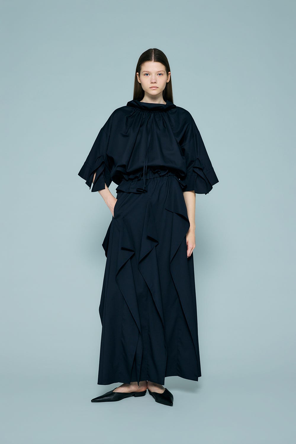 HIGH-NECK BLOUSE D/NVY 38