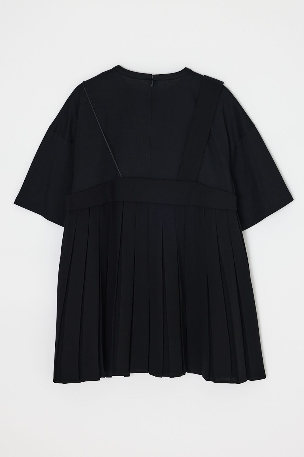 LAYERED PLEATS PULLOVER BLK 38