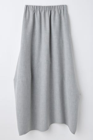 FORM SKIRT