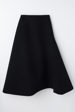 MINIMAL FLARE-SKIRT