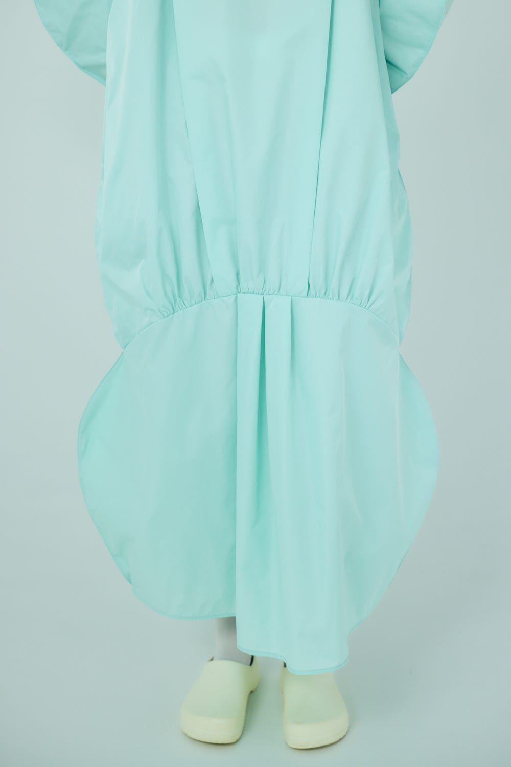 EIGHT SILHOUETTE DRESS L/MINT 38