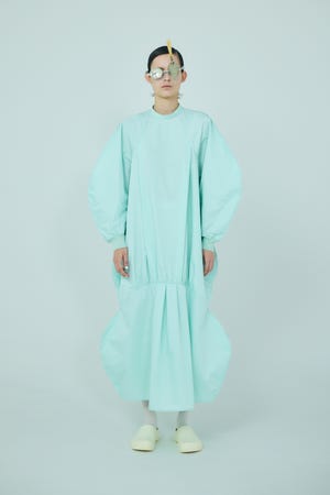 EIGHT SILHOUETTE DRESS