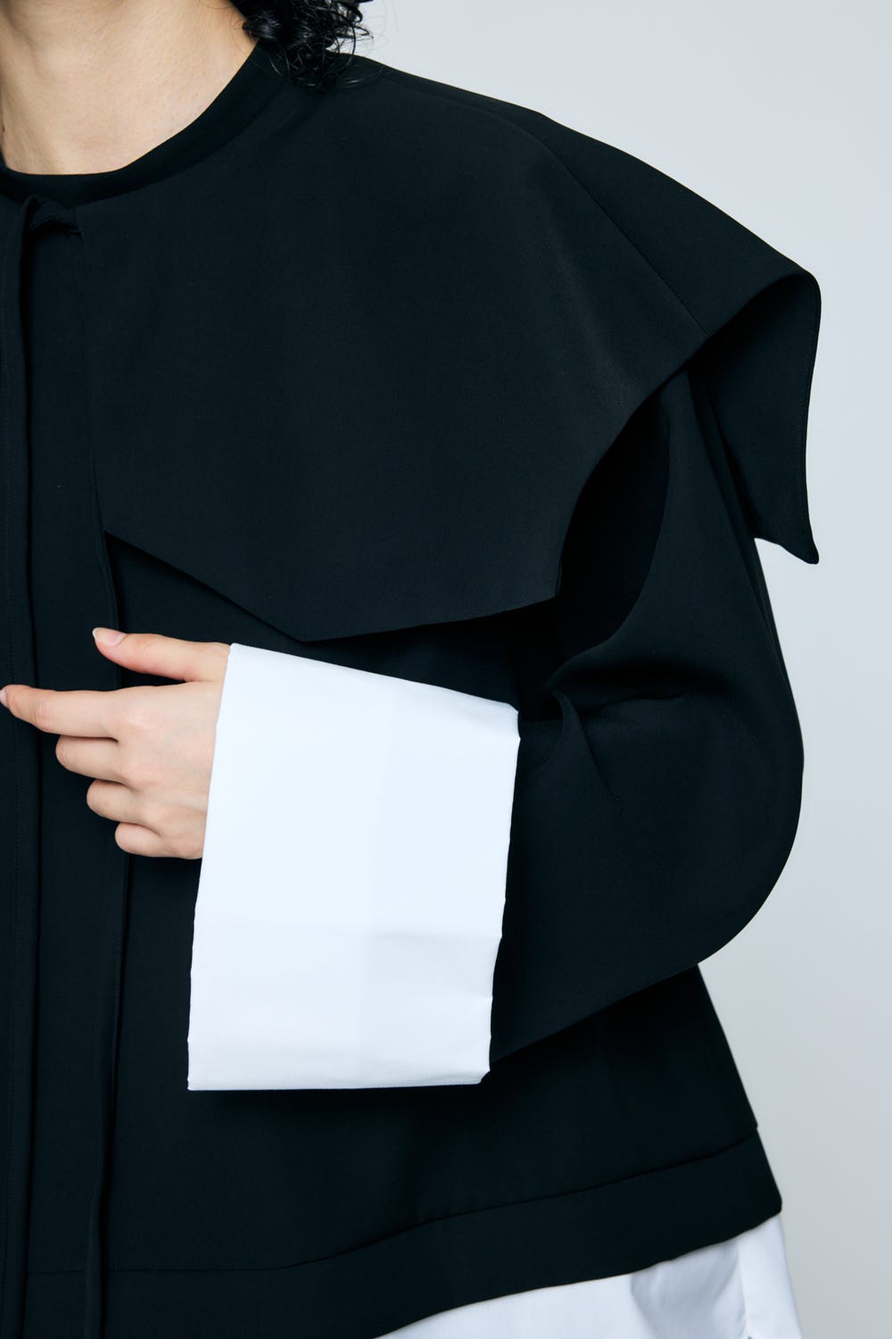 DOUBLE CUFFS BOX PULLOVER BLK 38