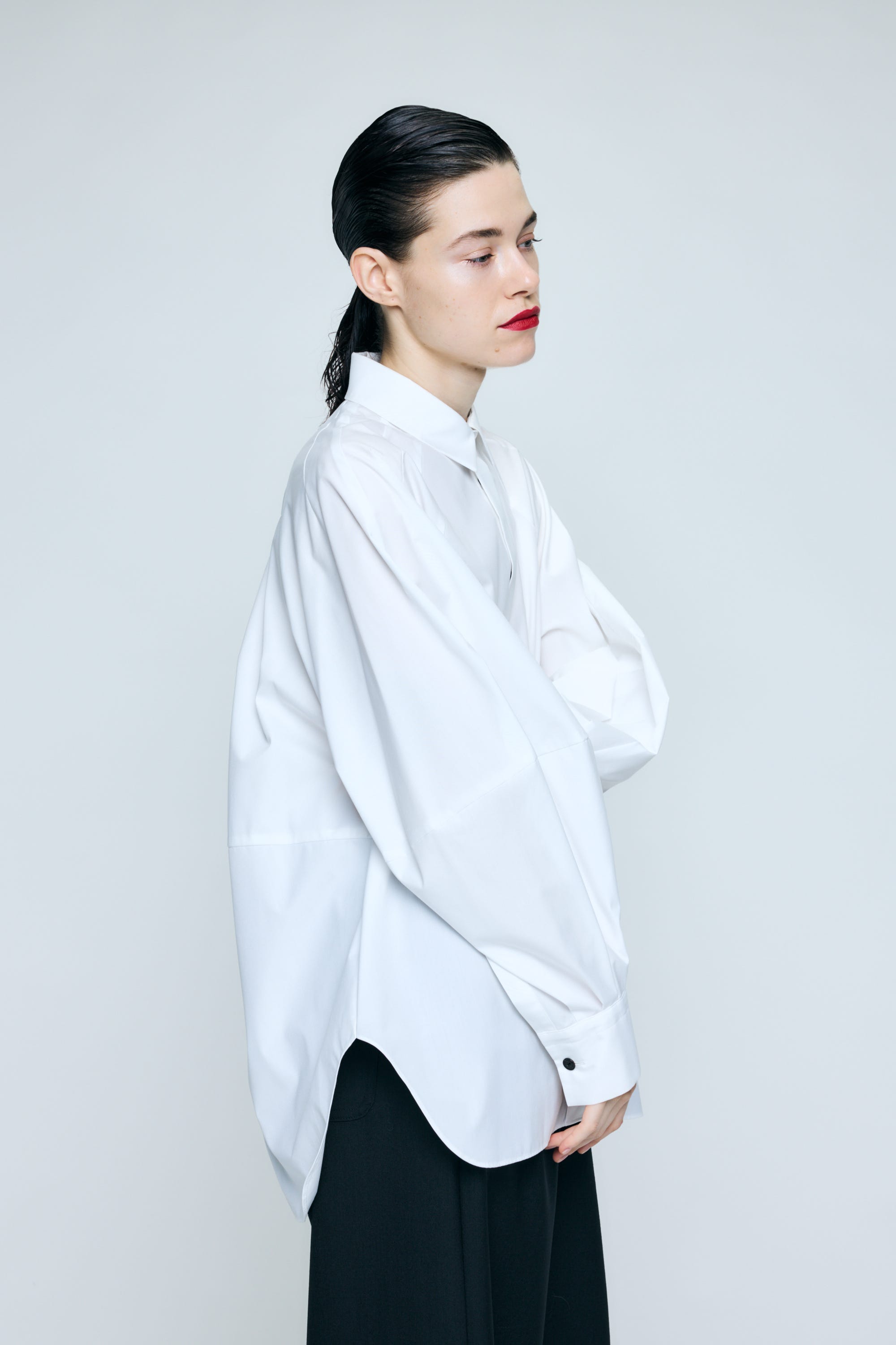 CIRCLE DORAPE SHIRT WHT 38