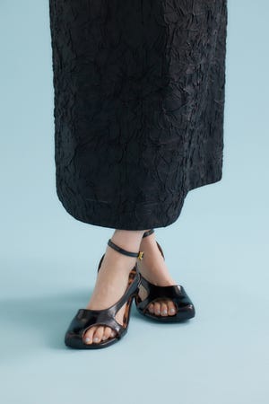 ポイントレオパードモードサンダル