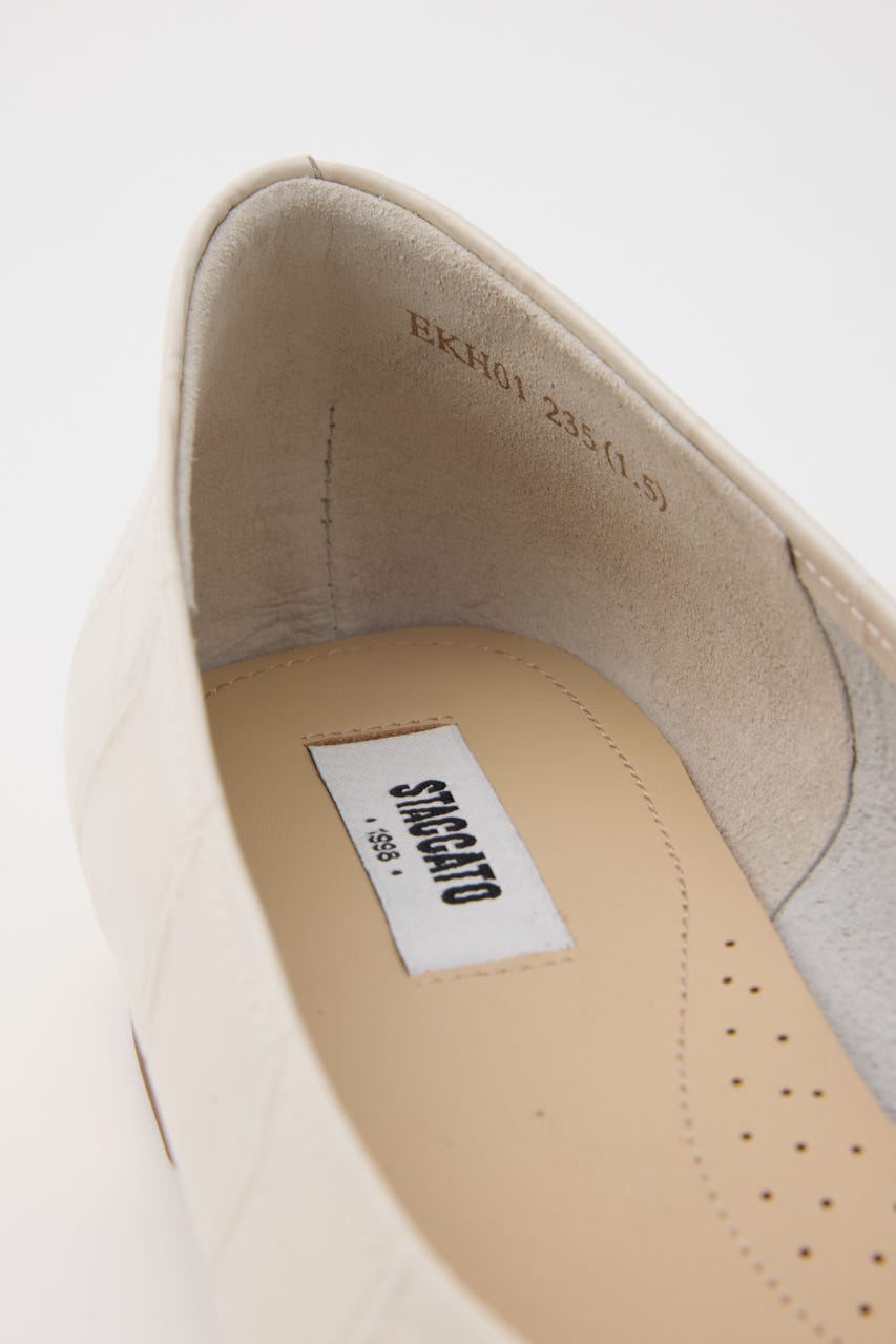 シヌアエンボスフラット WHT 23.0cm