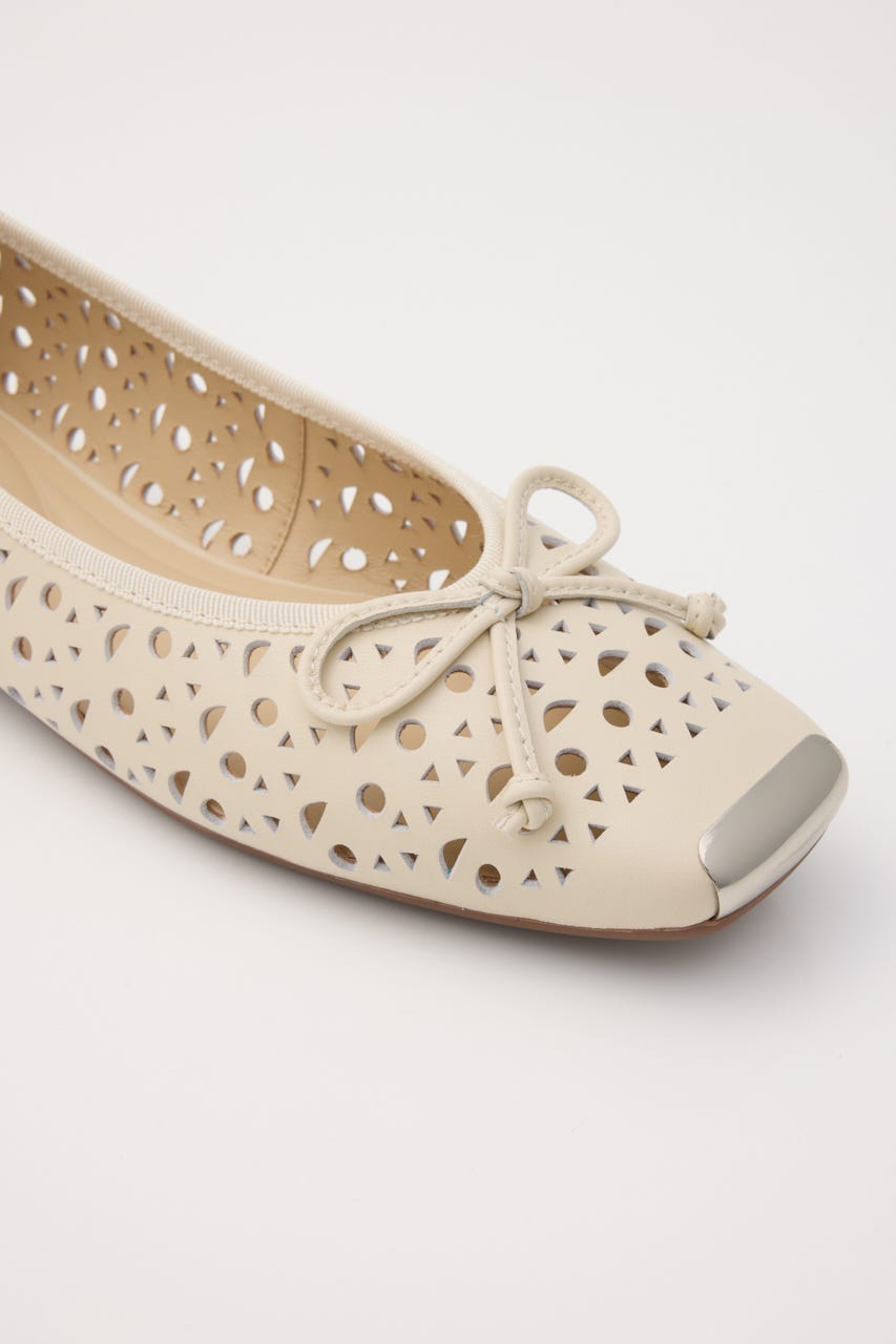 ヤムーシャドーライトフラット WHT 23.5cm