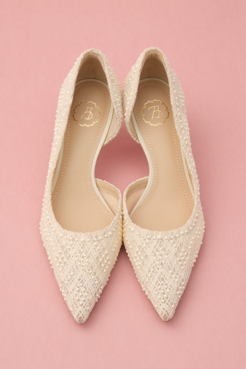 パールエンブロイドサイドオープンパンプス 柄WHT 24.5cm