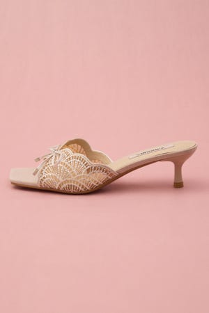 ウェディスカラップオリエントミュール