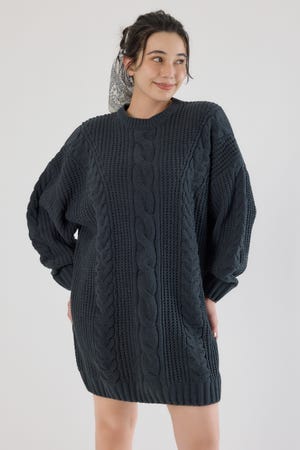 ケーブルモールニットワンピース